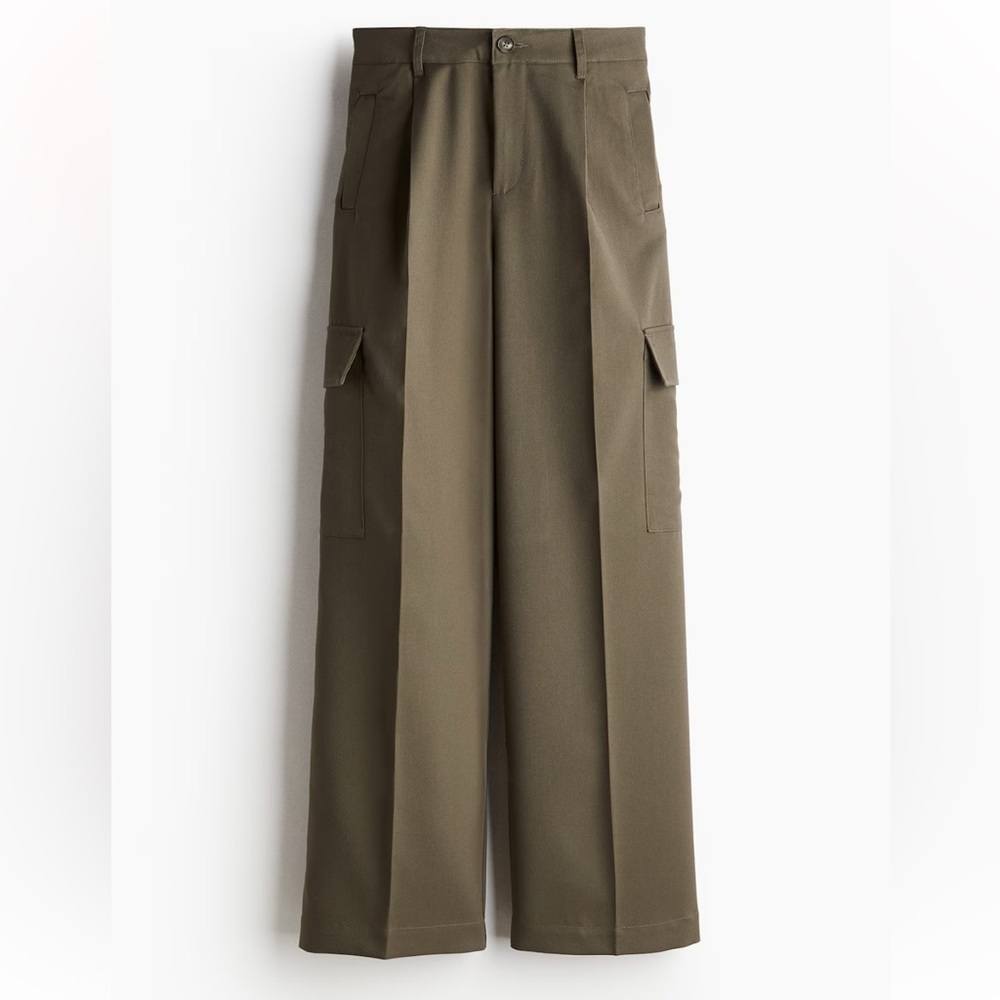 H&M Women's Wide leg
Olive Green Cargo Pants Size 16 NWT